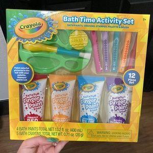 NIB crayola bath paints and stamps